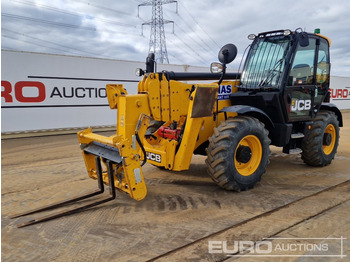 آلة رفع ونقل تلسكوبية JCB