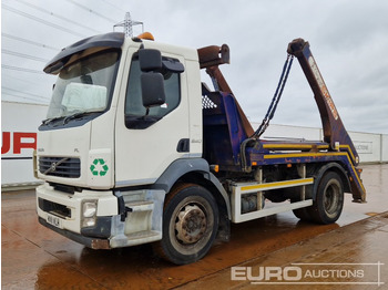 شاحنة لودر انزلاقي VOLVO FL 240