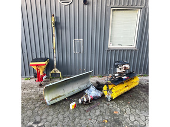 عربة جميع التضاريس/ رباعية العجلات