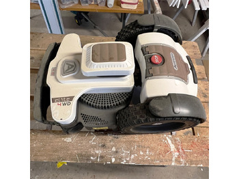 جزازة عشب الحدائق