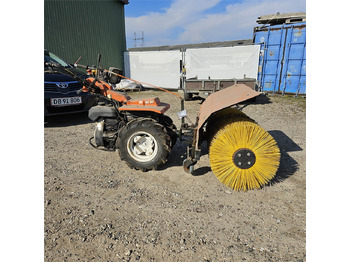 سياره كنس شوارع