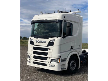 شاحنة بهيكل معدني للمقصورة SCANIA R