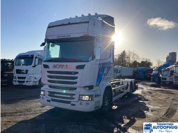 شاحنة بهيكل معدني للمقصورة SCANIA R 730