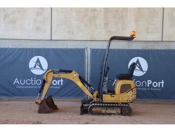 حفار صغير Caterpillar 300.9D: صورة 2