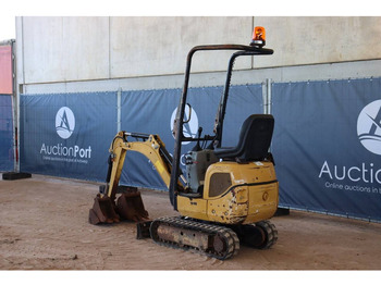 حفار صغير Caterpillar 300.9D: صورة 3