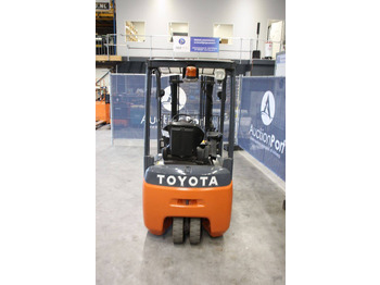 رافعة شوكية كهربائية Toyota 8FBE15T: صورة 4