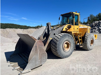 اللودر بعجل VOLVO L220D