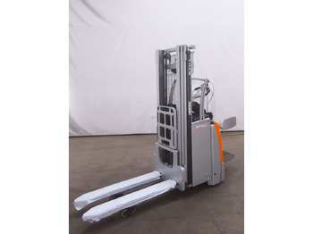 آلة تكديس STILL