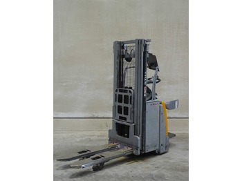 آلة تكديس STILL