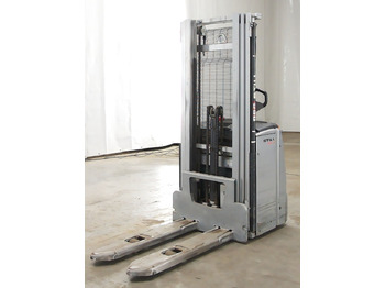 آلة تكديس STILL