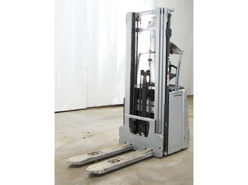 آلة تكديس STILL