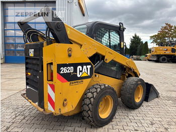 شيول صغير CATERPILLAR