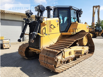 بلدوزر CATERPILLAR D6