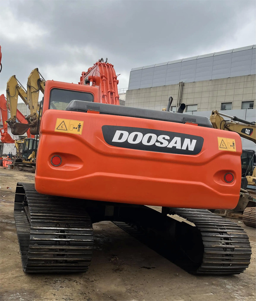 حفار زاحف used original Korea Doosan 20 ton excavator with cheap price and  good condition DOOSAN DX225LC: صورة 3