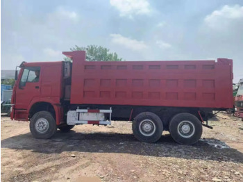 شاحنة قلاب used sinotruk howo 40 ton 20 cubic meter dump truck 6x4 8x4 380hp 10 wheel 12 wheel dump truck for sale: صورة 4