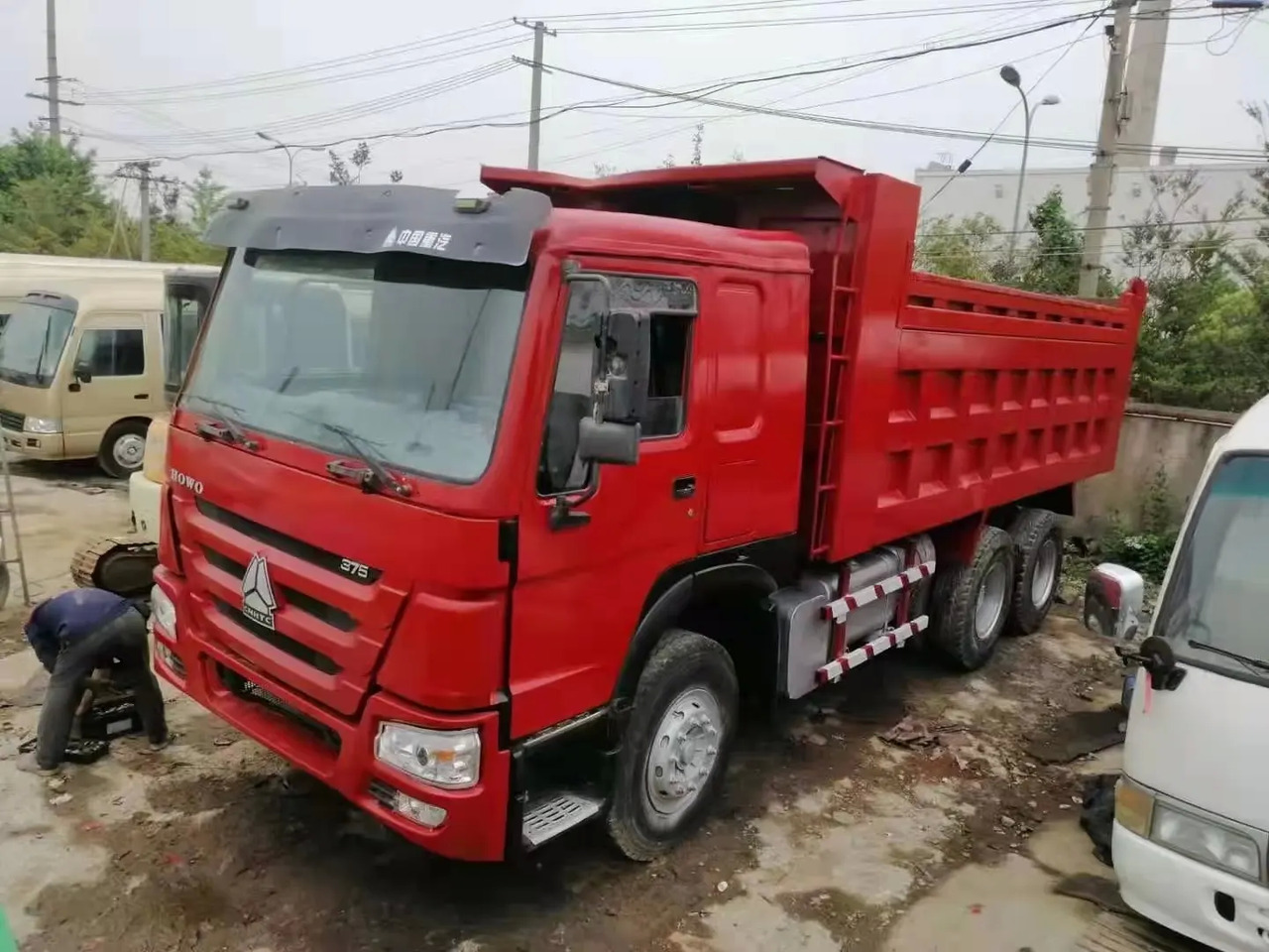 شاحنة قلاب used sinotruk howo 40 ton 20 cubic meter dump truck 6x4 8x4 380hp 10 wheel 12 wheel dump truck for sale: صورة 5