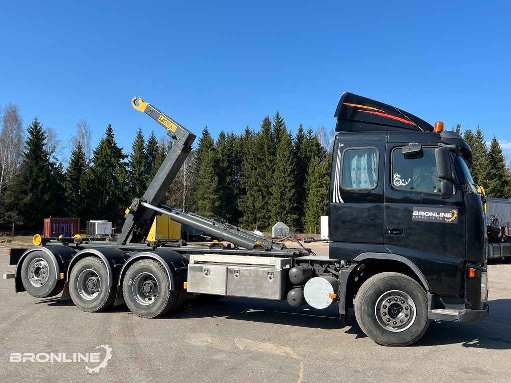 2005 Volvo FH12 8x4 + konkslift 26t - شاحنة برافعة خطافية: صورة 4 2005 Volvo FH12 8x4 + konkslift 26t - شاحنة برافعة خطافية: صورة 4