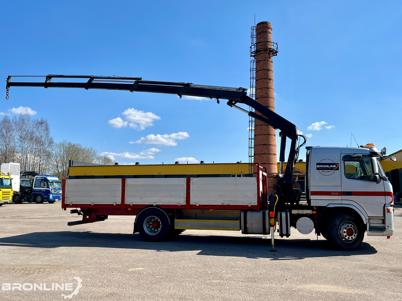 2005 Volvo FM 300 Flatbed+Crane HMF 1560-K4 - شاحنات مسطحة: صورة 4 2005 Volvo FM 300 Flatbed+Crane HMF 1560-K4 - شاحنات مسطحة: صورة 4