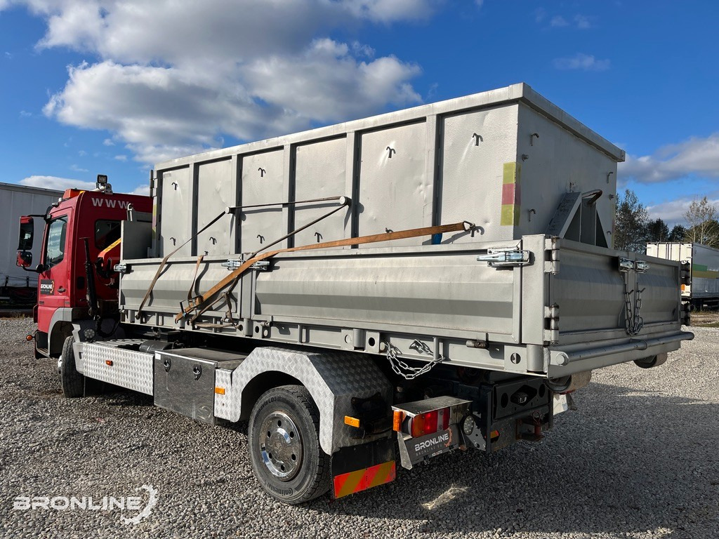 2007 Mercedes-Benz Atego 1024 Crane+Winch+Hooklift - شاحنة برافعة خطافية, شاحنة كرين: صورة 4 2007 Mercedes-Benz Atego 1024 Crane+Winch+Hooklift - شاحنة برافعة خطافية, شاحنة كرين: صورة 4
