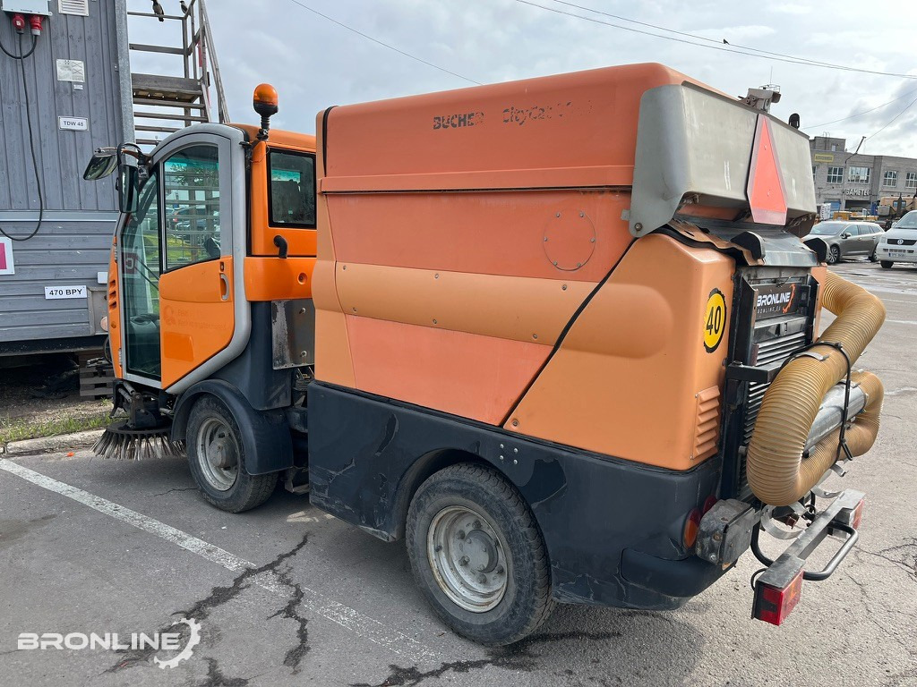 2008 BUCHER CITYCAT 2020 Road sweeper - سياره كنس شوارع: صورة 4 2008 BUCHER CITYCAT 2020 Road sweeper - سياره كنس شوارع: صورة 4