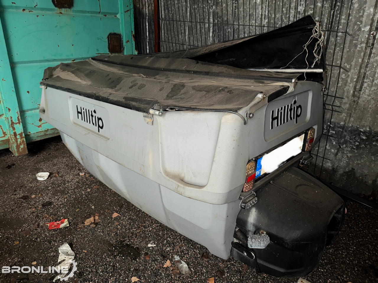 2013 Hilltip Icestriker - ناثر غبار/ ملح: صورة 1 2013 Hilltip Icestriker - ناثر غبار/ ملح: صورة 1