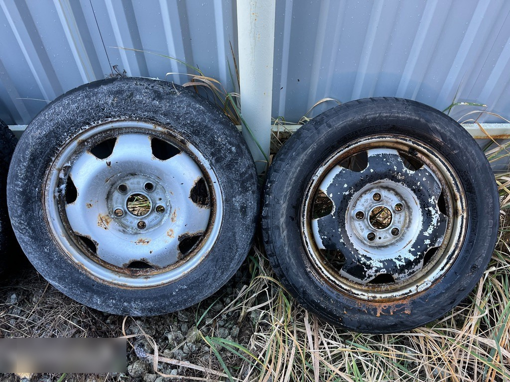 Veljekomplekt rehvidega M+S 235/55/R17 - عجلات: صورة 3 Veljekomplekt rehvidega M+S 235/55/R17 - عجلات: صورة 3