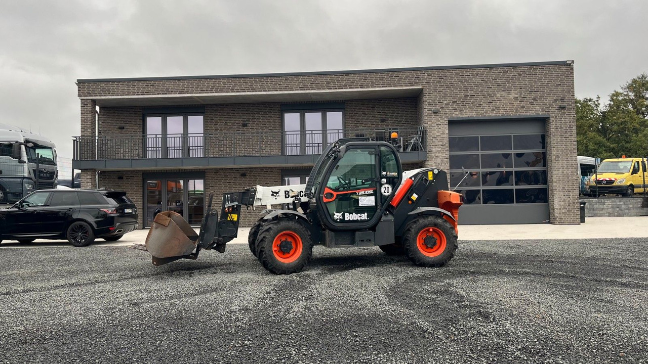 Bobcat T35.105LB Teleskoplader 7600 Kg Gabel Schaufel - اللودر بعجل: صورة 1 Bobcat T35.105LB Teleskoplader 7600 Kg Gabel Schaufel - اللودر بعجل: صورة 1