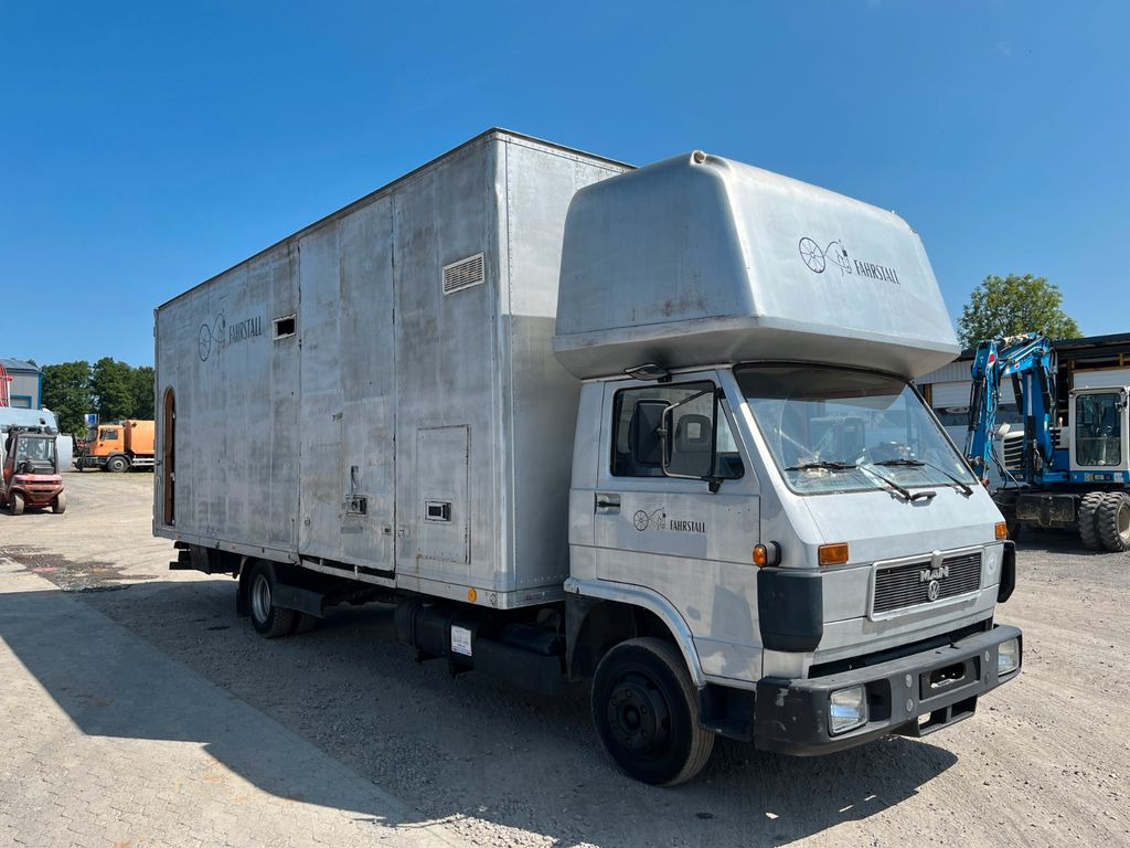 MAN VW-MAN LO2 Koffer Schlafkabine - شاحنة بصندوق مغلق: صورة 1 MAN VW-MAN LO2 Koffer Schlafkabine - شاحنة بصندوق مغلق: صورة 1