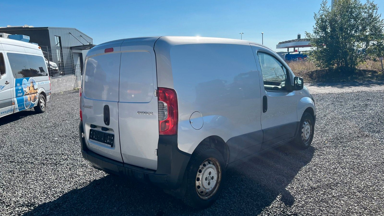 Peugeot Bipper Basis Kopfdichtungsschaden - سيارة: صورة 4 Peugeot Bipper Basis Kopfdichtungsschaden - سيارة: صورة 4