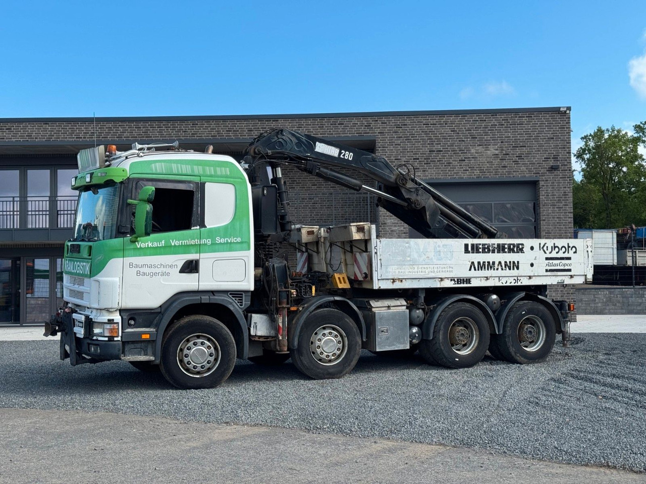 Scania 164G 580 V8 Kran Hiab 280 Retarder Sattelplatte Scania 164G 580 V8 Kran Hiab 280 Retarder Sattelplatte - شاحنات مسطحة, شاحنة كرين: صورة 1 Scania 164G 580 V8 Kran Hiab 280 Retarder Sattelplatte Scania 164G 580 V8 Kran Hiab 280 Retarder Sattelplatte - شاحنات مسطحة, شاحنة كرين: صورة 1