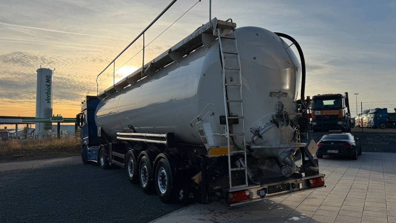 Spitzer SK 2760 CAL GGVS 60m³ Kippsilo - بلكر: صورة 2 Spitzer SK 2760 CAL GGVS 60m³ Kippsilo - بلكر: صورة 2