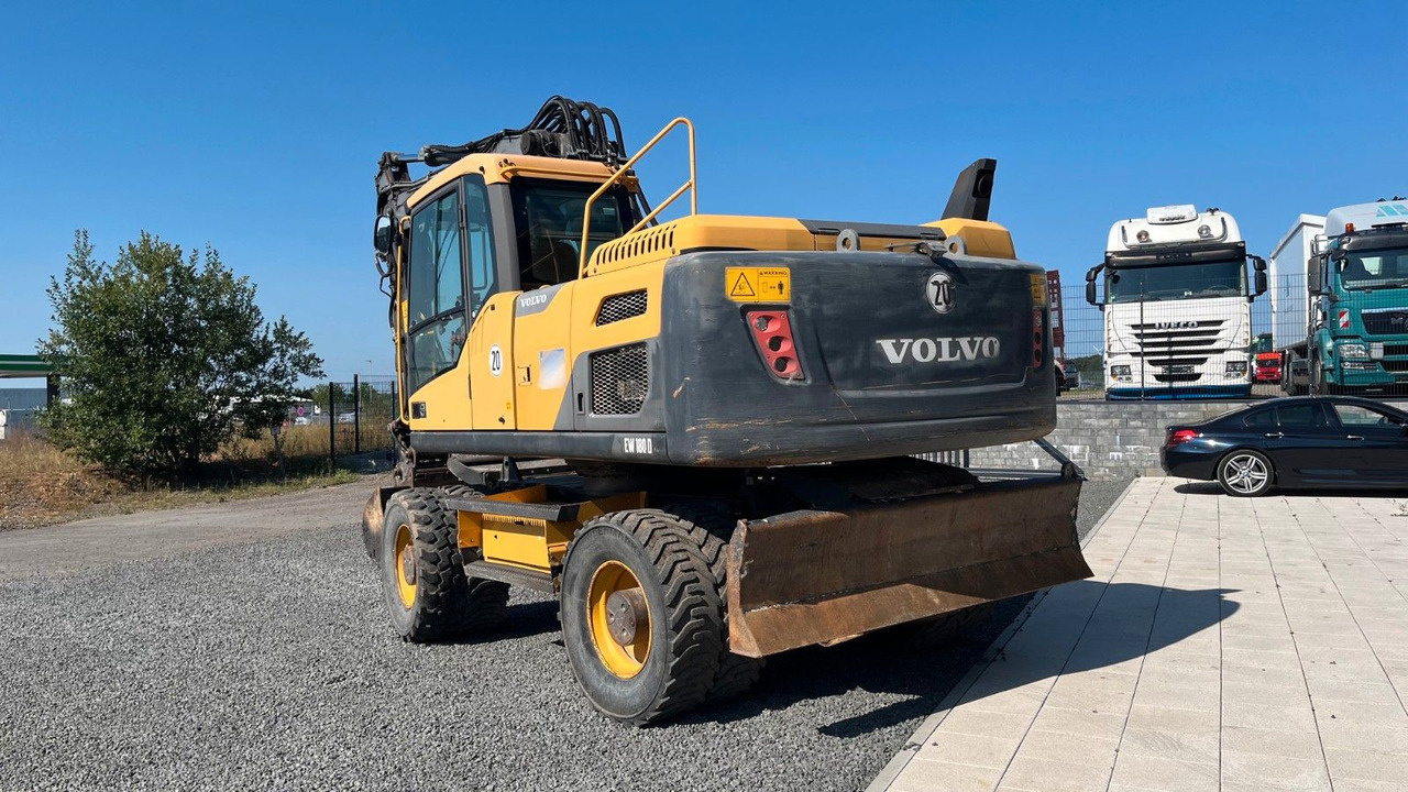 Volvo EW180D 20500 Kg Verstellausleger OilQuick - حفار ذو عجلات: صورة 4 Volvo EW180D 20500 Kg Verstellausleger OilQuick - حفار ذو عجلات: صورة 4