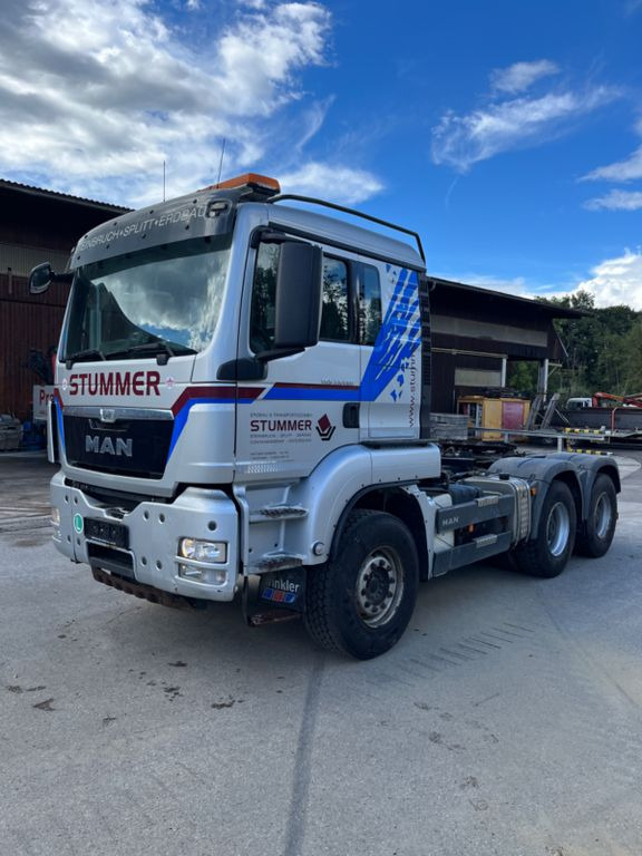 MAN TGS 33.480 6x4 Wechselsystem MAN TGS 33.480 6x4 Wechselsystem - شاحنة قلاب: صورة 1 MAN TGS 33.480 6x4 Wechselsystem MAN TGS 33.480 6x4 Wechselsystem - شاحنة قلاب: صورة 1