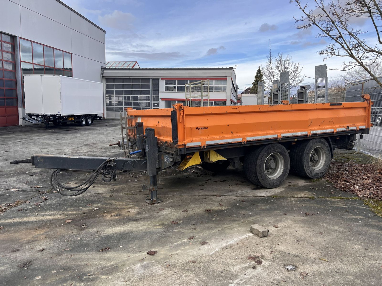 14 t Tandemkipper- Tieflader, Breitbereifung - مقطورة قلابة: صورة 1 14 t Tandemkipper- Tieflader, Breitbereifung - مقطورة قلابة: صورة 1