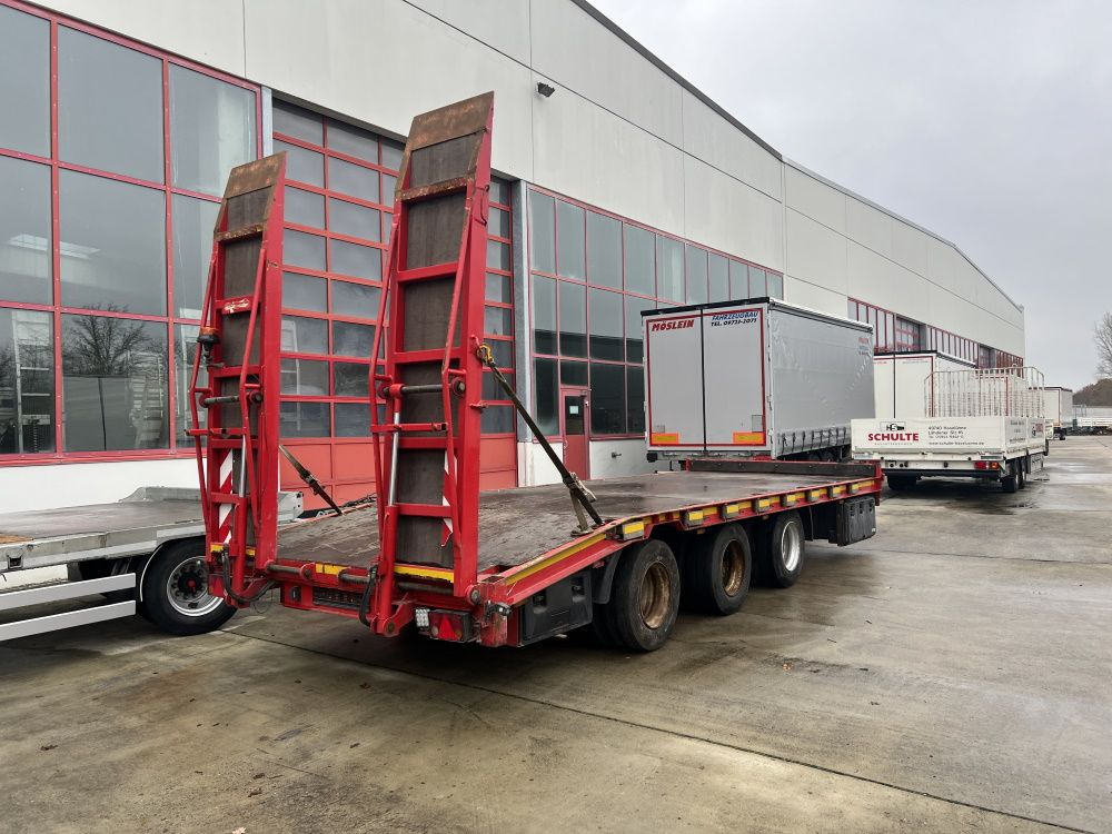 3 Achs Tridemtieflader- Anhänger - مقطورة بلودر منخفض: صورة 5 3 Achs Tridemtieflader- Anhänger - مقطورة بلودر منخفض: صورة 5