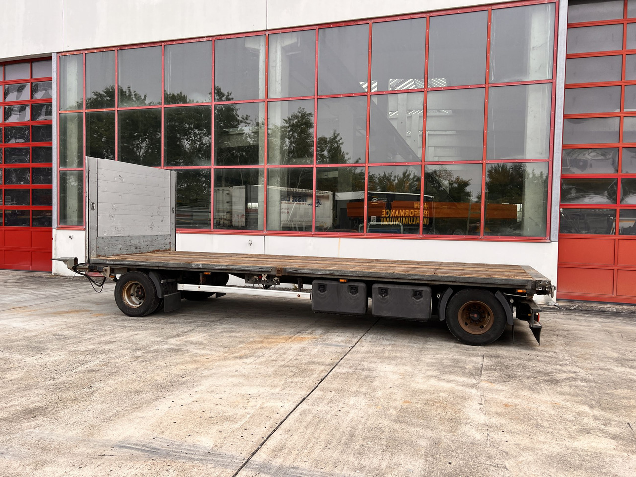 Ackermann PA-F 18/7.4E 2 Achs Jumboanhänger Mega - مقطورة بلودر منخفض: صورة 4 Ackermann PA-F 18/7.4E 2 Achs Jumboanhänger Mega - مقطورة بلودر منخفض: صورة 4