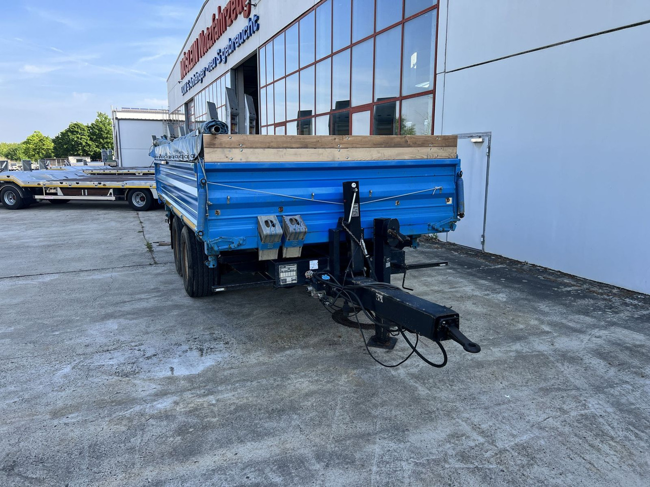 Blomenröhr 14 t Tandemkipper- Tieflader, Breitbereifung - مقطورة قلابة: صورة 4 Blomenröhr 14 t Tandemkipper- Tieflader, Breitbereifung - مقطورة قلابة: صورة 4
