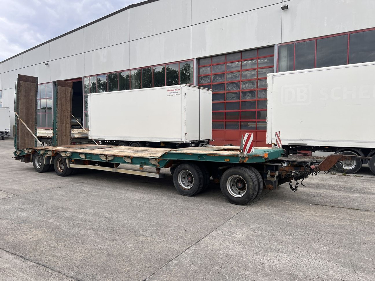 Humbaur HTD 409525-4A 4 Achs Tiefladeranhänger, kein Müller Mitteltal - مقطورة بلودر منخفض: صورة 2 Humbaur HTD 409525-4A 4 Achs Tiefladeranhänger, kein Müller Mitteltal - مقطورة بلودر منخفض: صورة 2