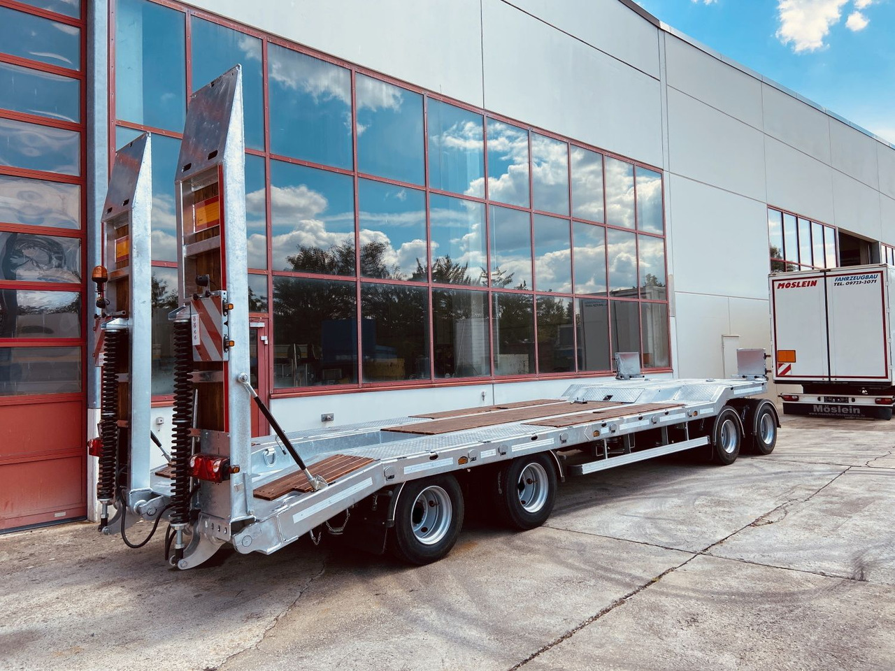 Möslein T 4 VB F 4 Achs Tieflader- Anhänger, Neufahrzeug - مقطورة بلودر منخفض: صورة 3 Möslein T 4 VB F 4 Achs Tieflader- Anhänger, Neufahrzeug - مقطورة بلودر منخفض: صورة 3