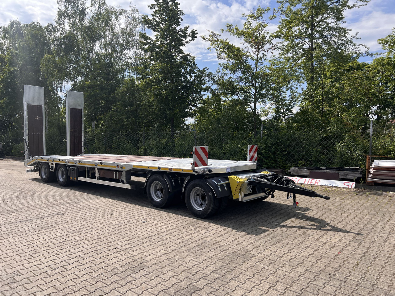 Möslein T4 VB H1 gerade neuer 4 Achs Tieflader gerade hydraulischen Rampen - مقطورة بلودر منخفض: صورة 4 Möslein T4 VB H1 gerade neuer 4 Achs Tieflader gerade hydraulischen Rampen - مقطورة بلودر منخفض: صورة 4