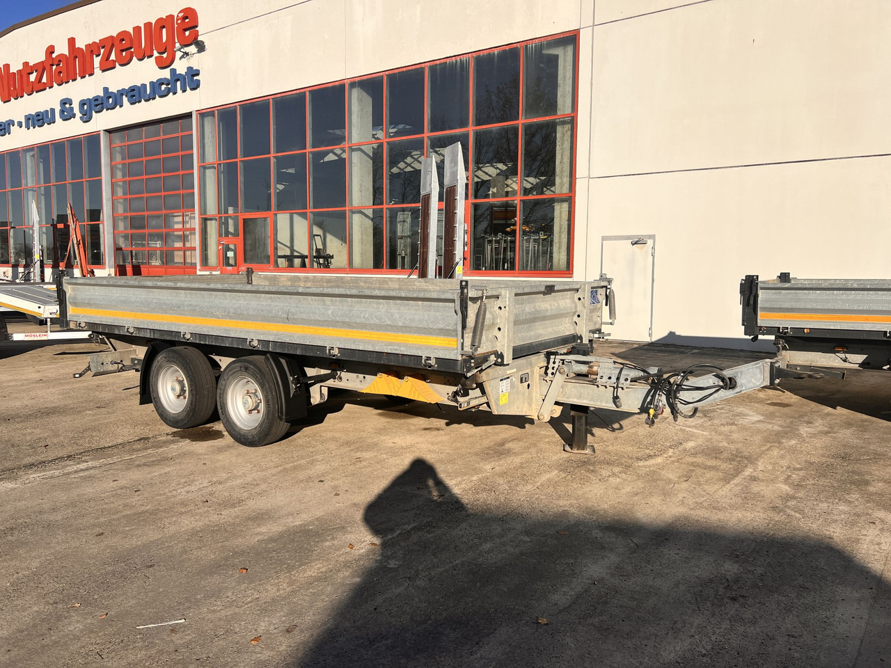 Möslein TDS 13 Schwebheim 13 t Tandemkipper- Tieflader - مقطورة قلابة: صورة 5 Möslein TDS 13 Schwebheim 13 t Tandemkipper- Tieflader - مقطورة قلابة: صورة 5