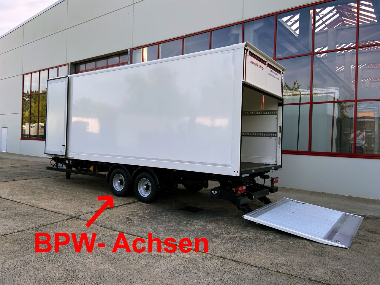 مقطورة بصندوق مغلق للبيع  Möslein TKO105 D-L 7 m  Tandem Koffer, Ladebordwand 1,5 t + DurchladbarNeufahrzeug --: صورة 10