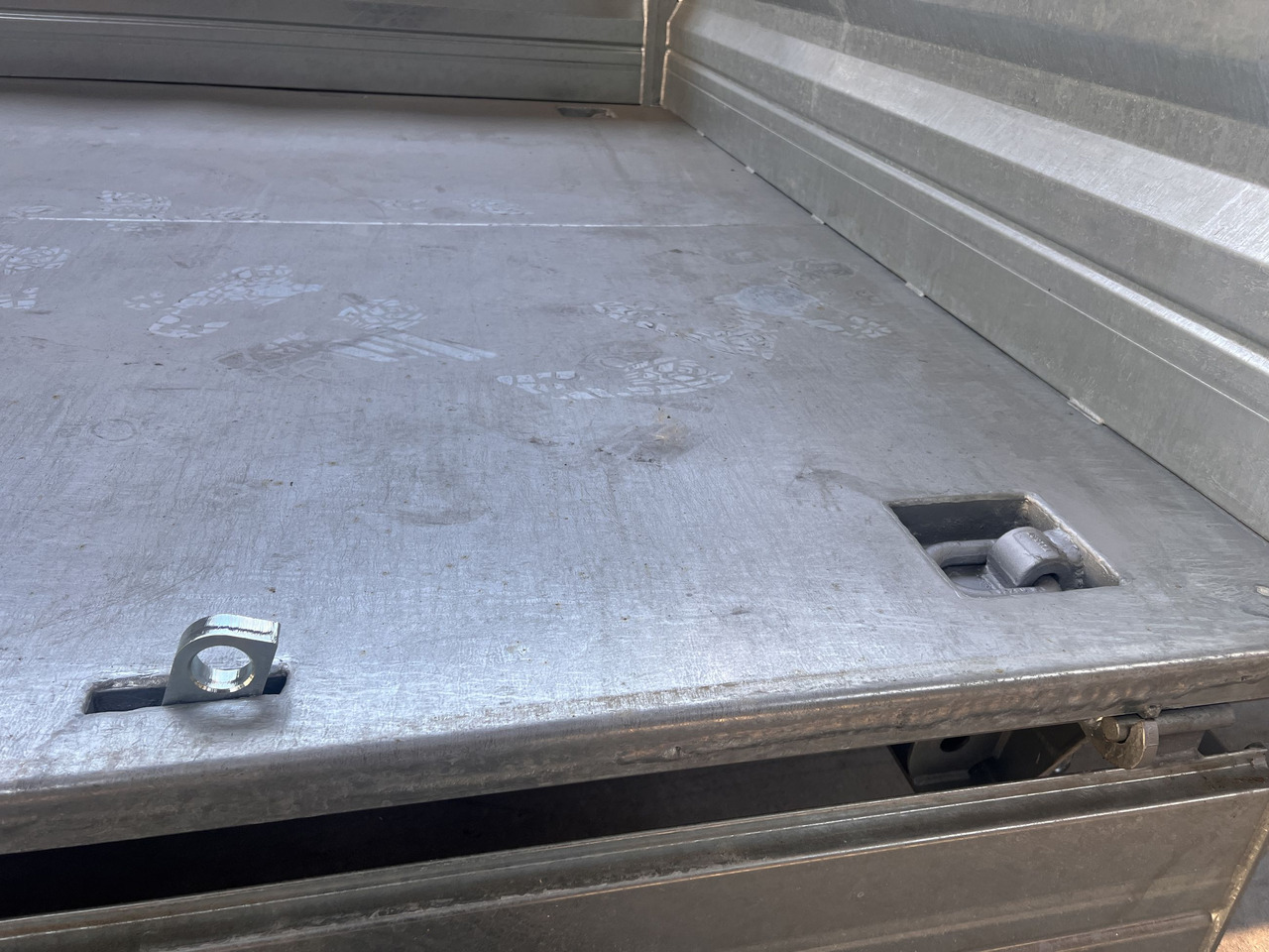 Möslein TTD 14 Schwebheim 14,4 t Tandemkipper Tieflader Breite Reifen-- Neufahrzeug -- - مقطورة قلابة: صورة 3 Möslein TTD 14 Schwebheim 14,4 t Tandemkipper Tieflader Breite Reifen-- Neufahrzeug -- - مقطورة قلابة: صورة 3