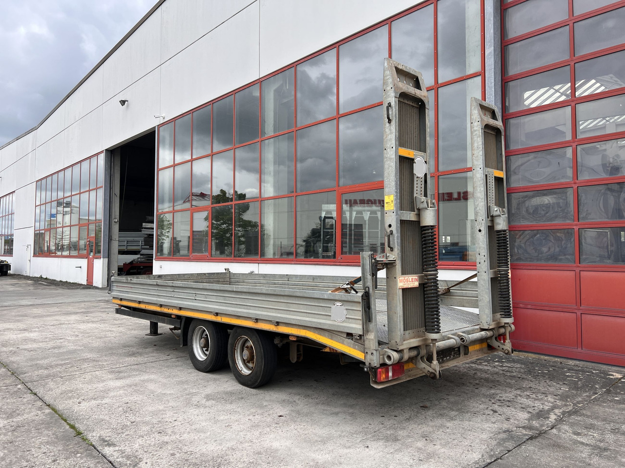 Möslein TTS 13 Schwebheim 13 t Tandemtieflader - مقطورة بلودر منخفض: صورة 5 Möslein TTS 13 Schwebheim 13 t Tandemtieflader - مقطورة بلودر منخفض: صورة 5