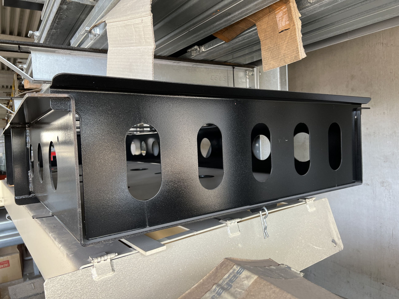 Müller Mitteltal Staufach für Alu- Rampen - نصف مقطورة بلودر منخفض: صورة 1 Müller Mitteltal Staufach für Alu- Rampen - نصف مقطورة بلودر منخفض: صورة 1