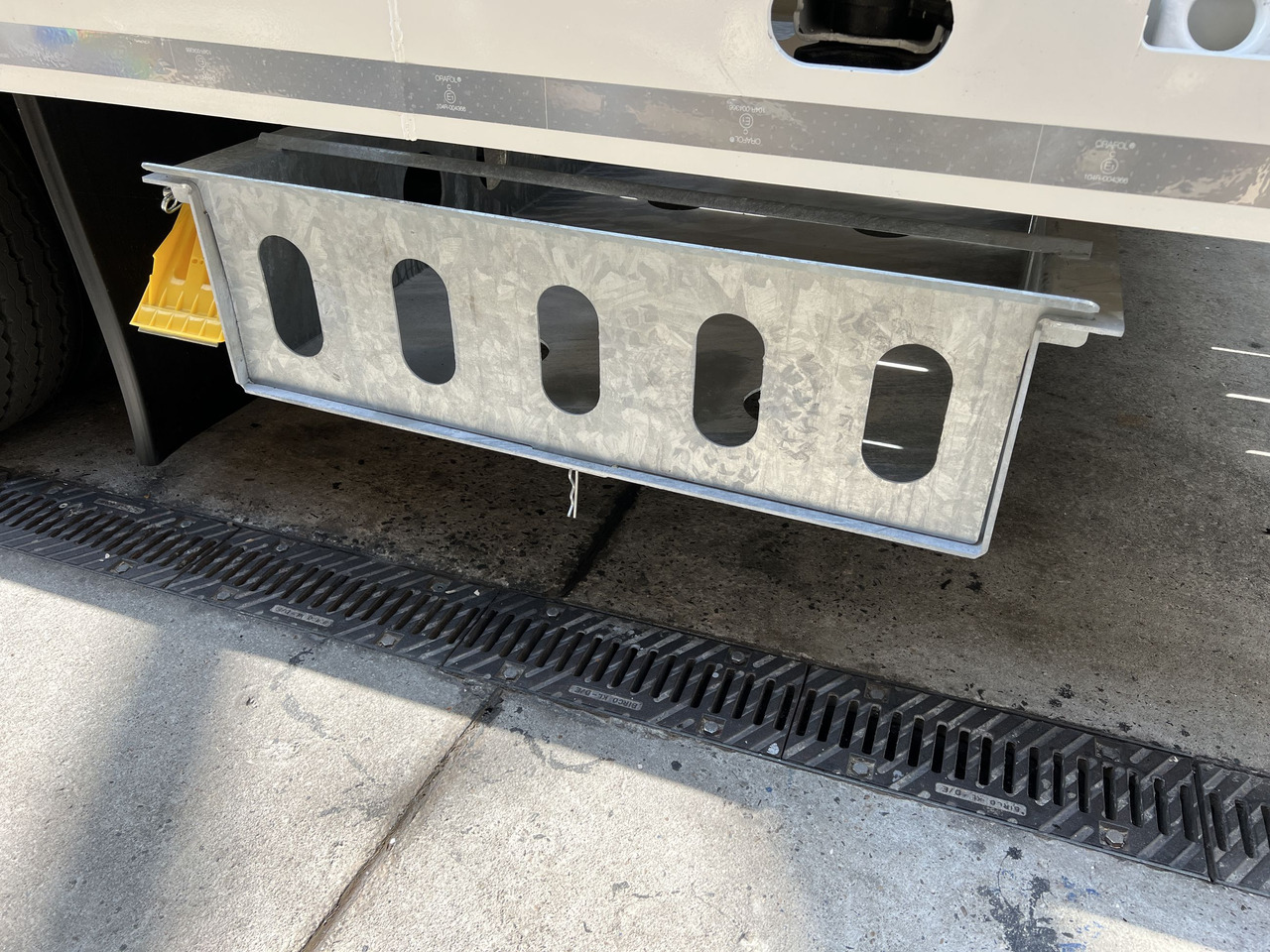 Müller Mitteltal Staufach für Alu- Rampen - نصف مقطورة بلودر منخفض: صورة 2 Müller Mitteltal Staufach für Alu- Rampen - نصف مقطورة بلودر منخفض: صورة 2