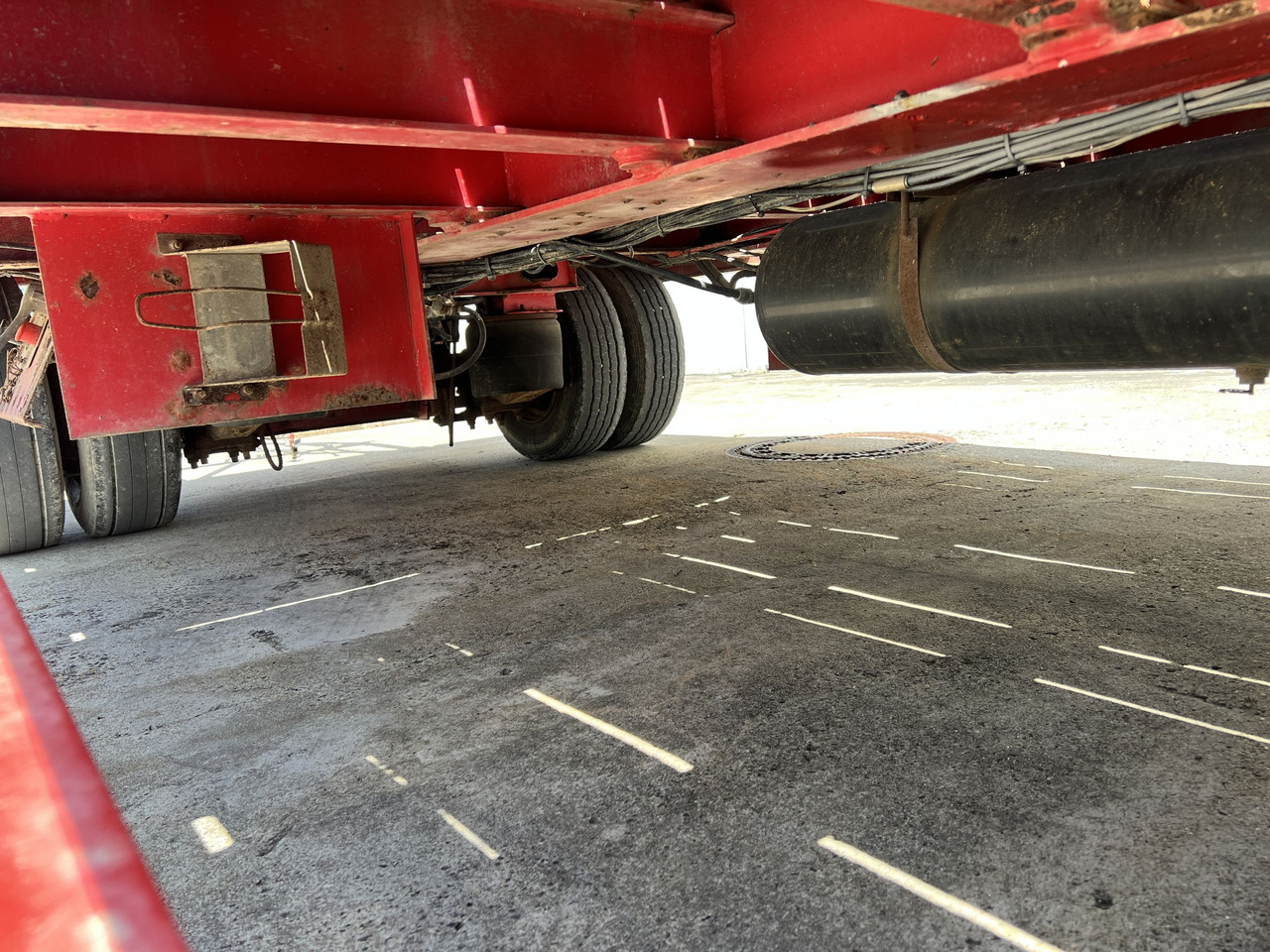 T3 3 Achs Tiefladeranhänger mit gerader Ladefläche - مقطورة بلودر منخفض: صورة 5 T3 3 Achs Tiefladeranhänger mit gerader Ladefläche - مقطورة بلودر منخفض: صورة 5