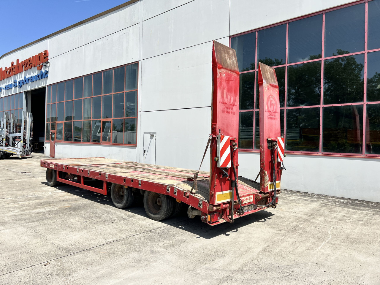 T3 3 Achs Tiefladeranhänger mit gerader Ladefläche - مقطورة بلودر منخفض: صورة 3 T3 3 Achs Tiefladeranhänger mit gerader Ladefläche - مقطورة بلودر منخفض: صورة 3