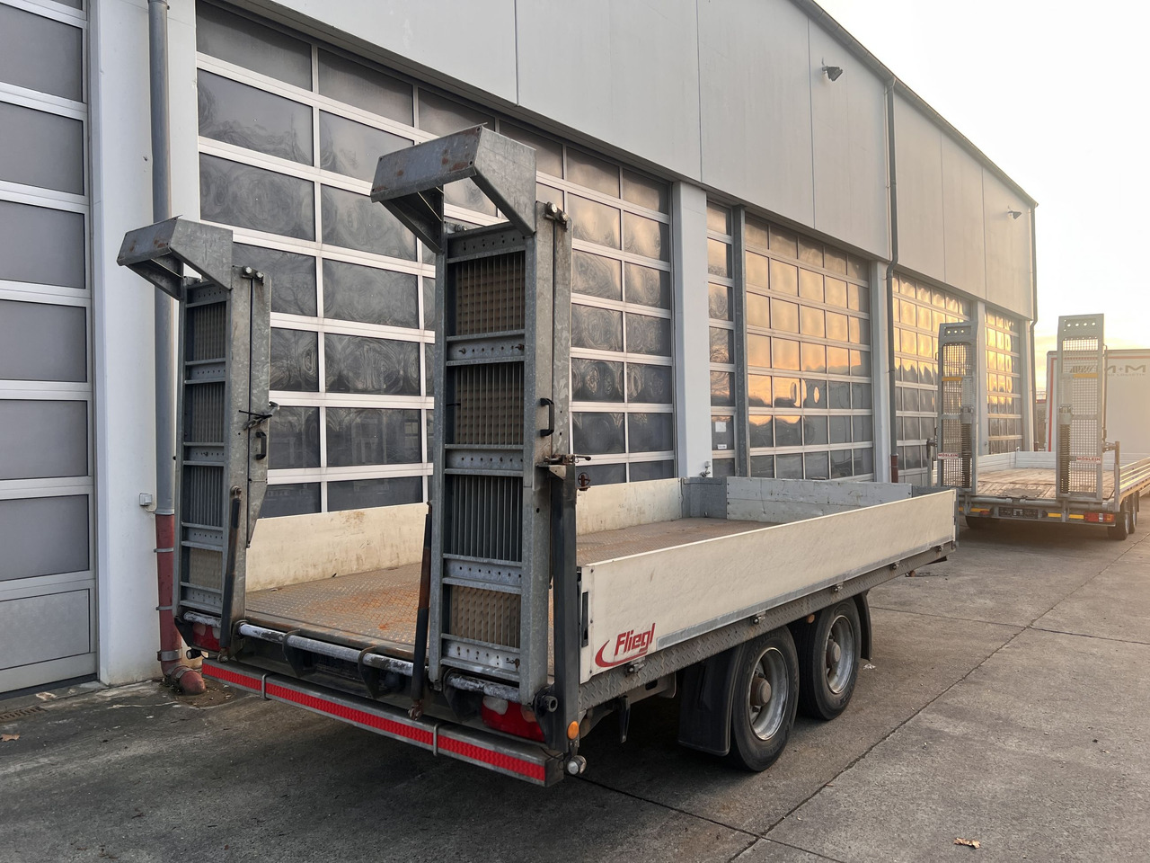 Tt Tandemtieflader - مقطورة بلودر منخفض: صورة 5 Tt Tandemtieflader - مقطورة بلودر منخفض: صورة 5