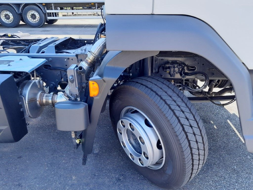 DAF FA XB 260 12t reparierter Wasserschaden - شاحنة بهيكل معدني للمقصورة: صورة 5 DAF FA XB 260 12t reparierter Wasserschaden - شاحنة بهيكل معدني للمقصورة: صورة 5